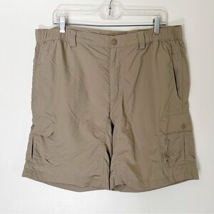The North Face Tan Nylon Cargo Shorts Elastic Back Waist Size Large